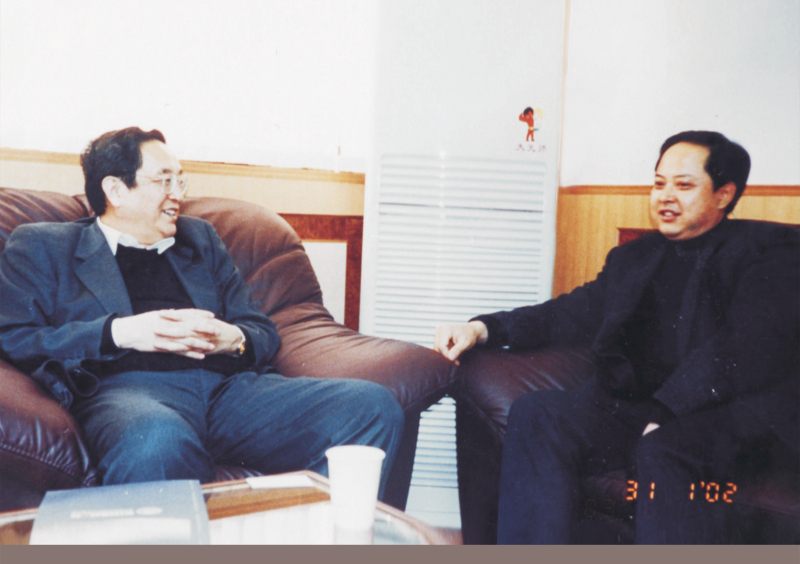 中央政治局委員、湖北省委書記俞正聲在省委辦公室親切接見舒心先生 。